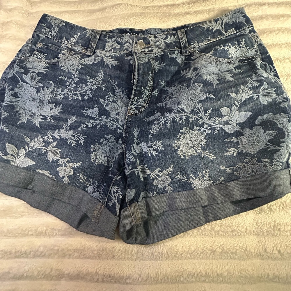 Time and Tru Blue and White Jean Shorts with Floral Print